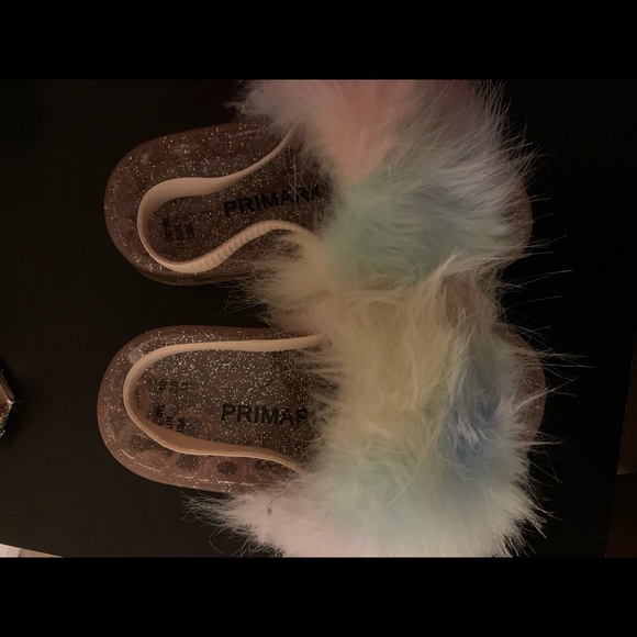 Rainbow faux fur slide - Picture 2 of 4